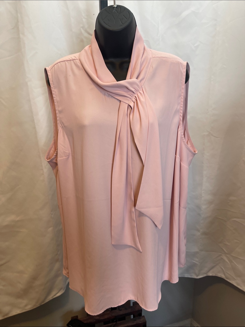 torrid Soft Pink Sleeveless Tie-Detail Blouse